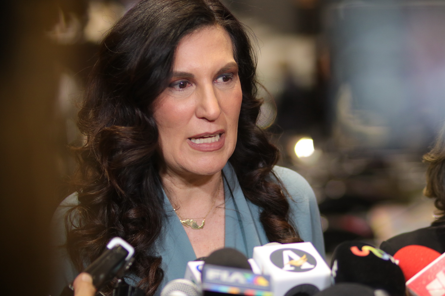 Kenia López advierte riesgos de censura en mañaneras con nuevos lineamientos