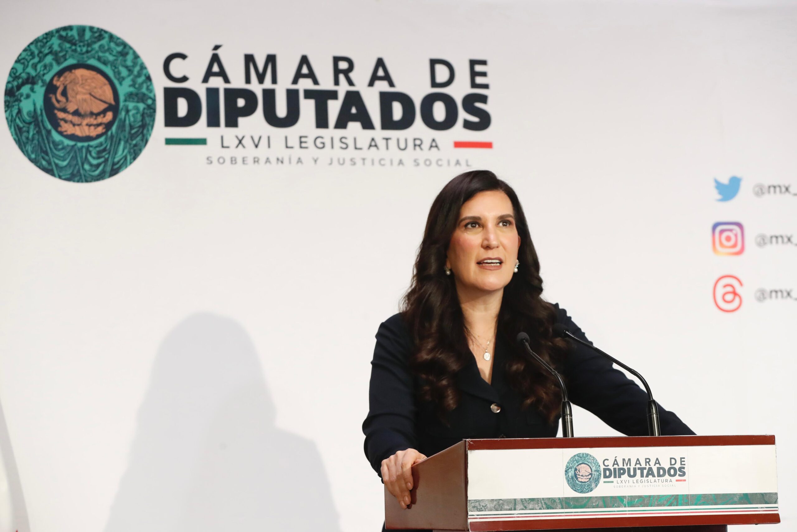 Kenia López pide mayor presupuesto para que la UNAM amplíe su matrícula en 2027