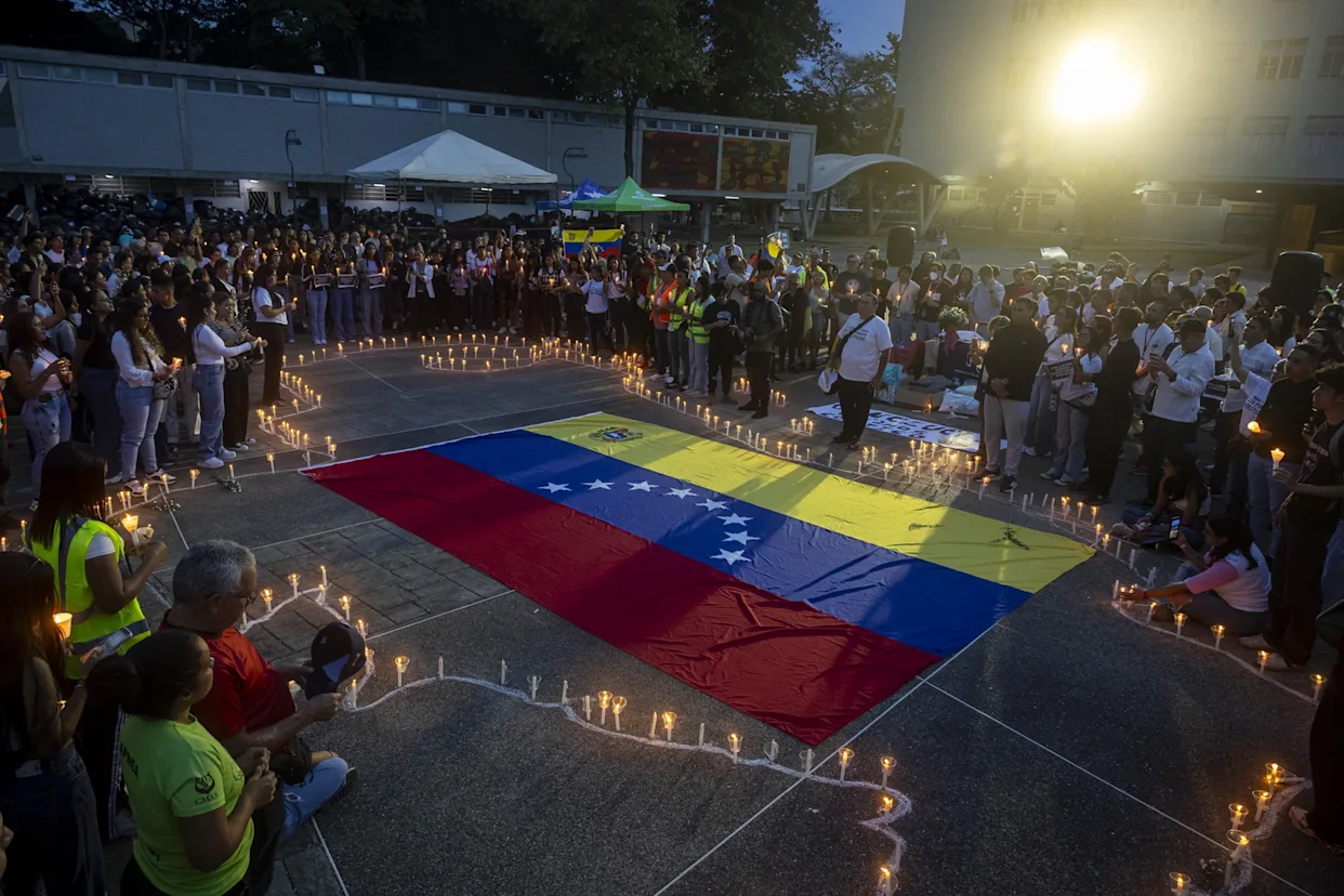 Venezuela eleva a más de 3 mil 500 los muertos por el doble terremoto; continúa la emergencia