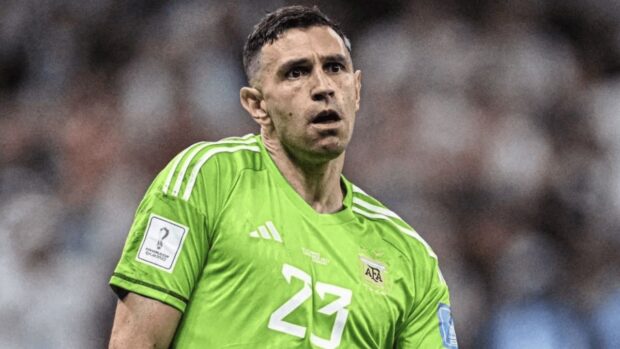¡Dibu Martínez al Chelsea! El arquero argentino cumple su gran sueño